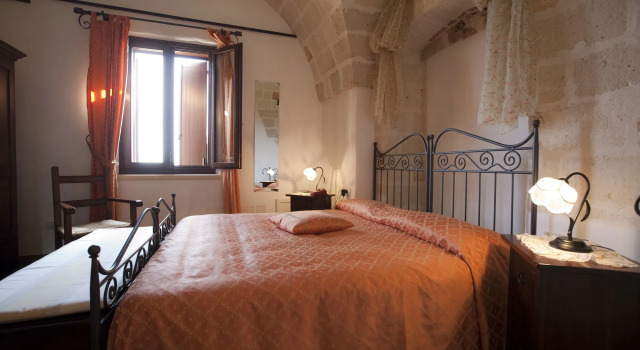 Masseria Bosco & Masseria Strazzati, Book Hotel Hoteller i Avetrana med parkering, Parkering