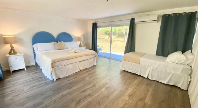 Семейный люкс The Sunset Cove and Rainbow Room