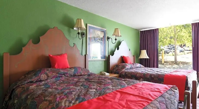 Четырёхместный номер Standard Hotel Valdosta GA I-75 & St Augustine Rd
