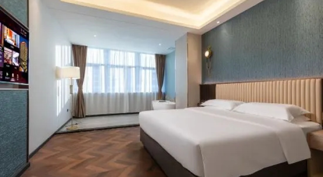 Люкс Business Guangzhou Huangpu Baoneng Performing Arts Center Luogang Metro Station METROPOLO JINJIANG HOTELS