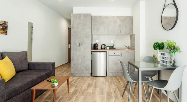 Студия с балконом Raise Heraklion Boutique Apartments