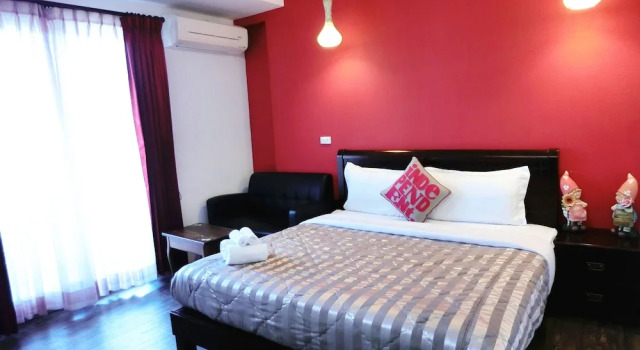 Двухместный номер Premium с балконом Xing Ji Hotel
