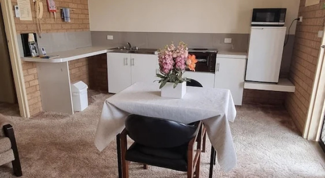 Двухместный номер Deluxe c 1 комнатой Lone Pine Motel