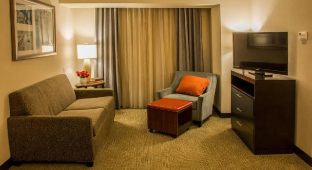 Люкс с 2 комнатами Staybridge Suites Schererville by IHG