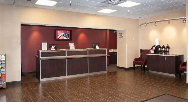 Red Roof Inn San Francisco Airport, Забронировать Отель Берлингейм San Mateo County, рядом с Музей