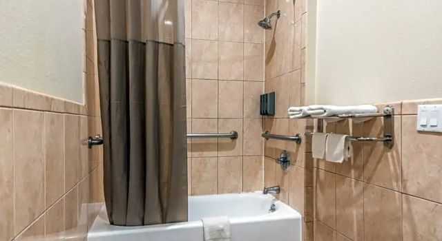 Двухместный номер Standard Scottish Inns & Suites IAH Airport-Beltway 8