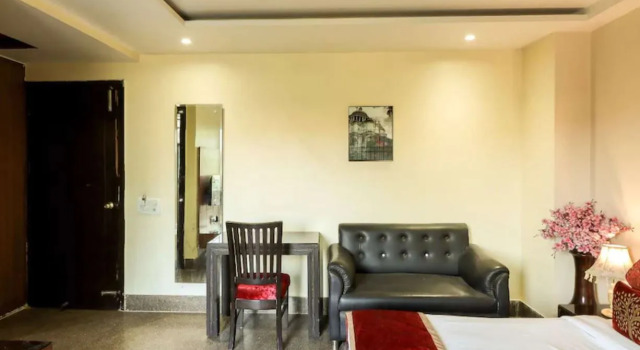 Номер Deluxe Karan Holidays