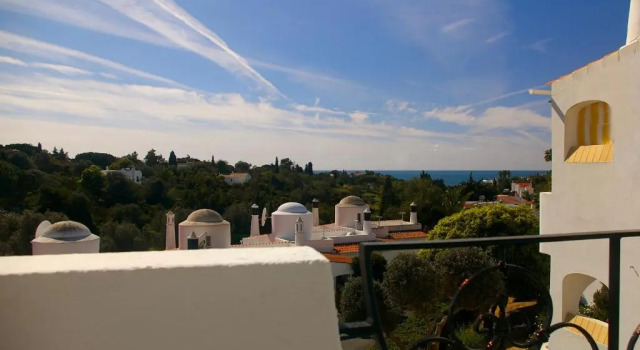 Коттедж Lovely 2 Bedroom end Townhouse in Carvoeiro