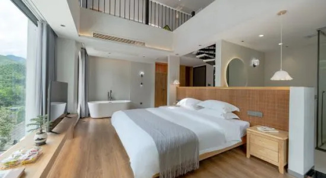 Люкс Anji Mountain Villa Retreat A Designer Hideaway with Private Hot Spring