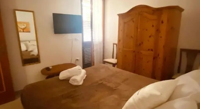 ADV Holiday House - Casa Vacanze, Buchen Sie Hotel Hotels in San Cataldo mit Parkplatz, Parkplätze