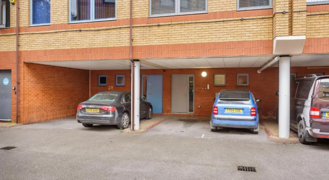 Oliverball Serviced Apartments - Sovereign Gate 1 - 2 bedroom apartment close to City Centre