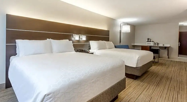 Четырёхместный люкс Holiday Inn Express & Suites White Haven - Poconos by IHG