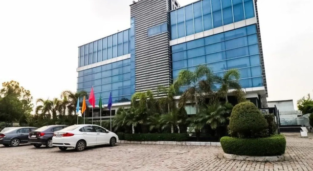 La Silver Leaf, Rezerwuj Hotel Hotele w Punjab z basenem, Basen