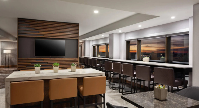 Четырёхместный номер Standard Marriott Phoenix Airport