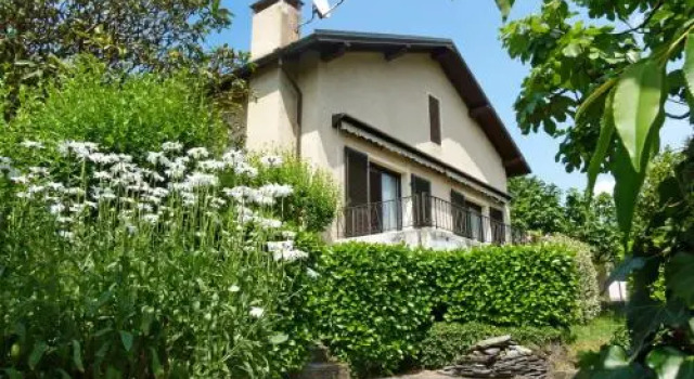 Locazione turistica San Pietro, Rezervați Apartament Castelveccana 