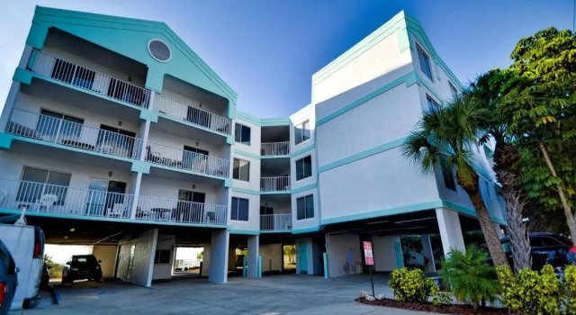 Апартаменты West Coast Vista 3E Bay View Condo 442