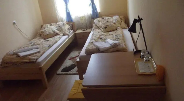 Allegró Szálló, Book Hotel Hoteller i Western Transdanubia med parkering, Parkering