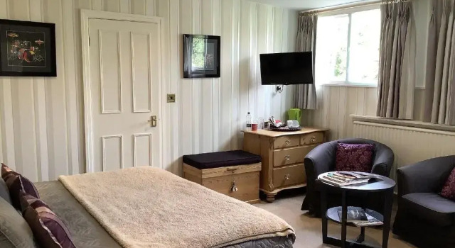 Номер Standard Alexandra Court