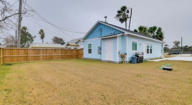 Коттедж Cozy Rockport Vacation Rental Near Fishing!