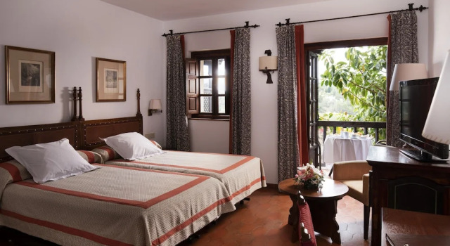 Двухместный номер Standard с балконом Parador de Tortosa