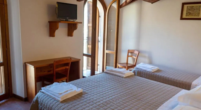 Трёхместный номер Standard с видом на горы Albergo Ristorante Terme