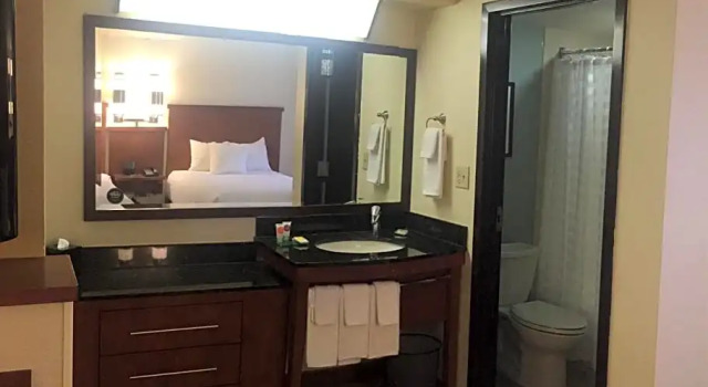 Номер High Floor Standard Hyatt Place El Paso Airport