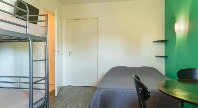 Kyriad Direct Macon Sud, Prenota Hotel Hotel a Alvernia con parcheggio, Parcheggio