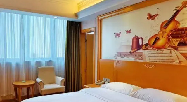Люкс Vienna Hotel (Yanghe New District Suqian)