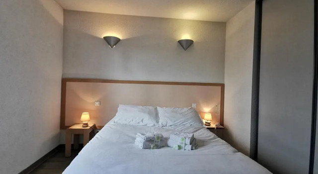 Hôtel de La Poste, Book Hotel La Cavalerie Aveyron