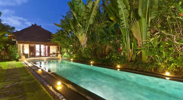 Villa Blubambu, Rezerwuj Willa Hotele w Badung z parkingiem, Parking