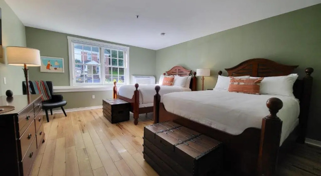Четырёхместный номер Standard The Stowe Village Inn