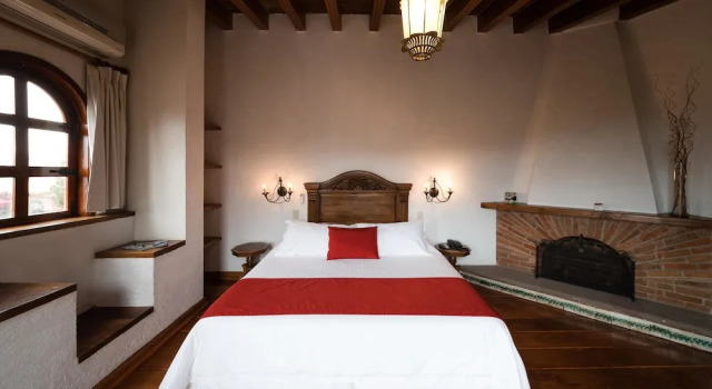 Двухместный полулюкс Hotel Misión Grand Casa Colorada
