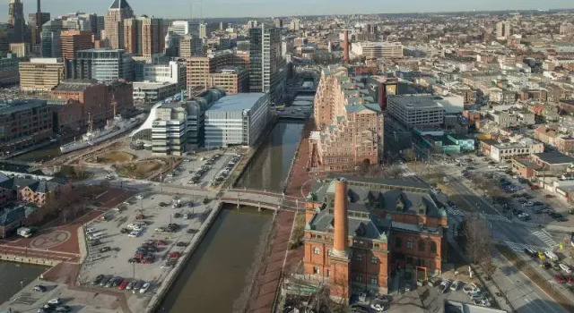 Четырёхместный номер Standard Baltimore Marriott Waterfront