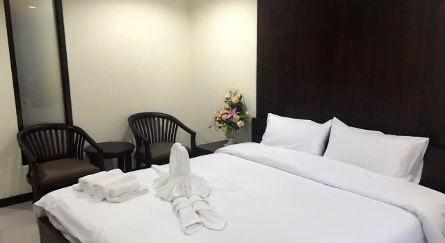 The Green Residence 304, Забронировать Отель Отели Си Маха Пхот 3 звезды, 3*