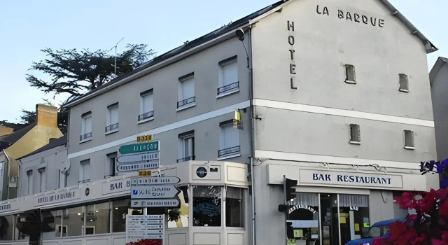 Logis Hôtel & Restaurant de la Barque, Забронировать Отель Бомон-сюр-Сарт Sarthe