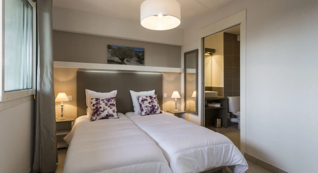 Residhotel – Résidence Pont du Gard, Rezervovat Hotel Hotely v Remoulins s parkováním, Parkování