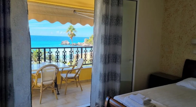 Апартаменты c 1 комнатой с балконом и с видом на горы Corfu Glyfada Menigos Resort 46