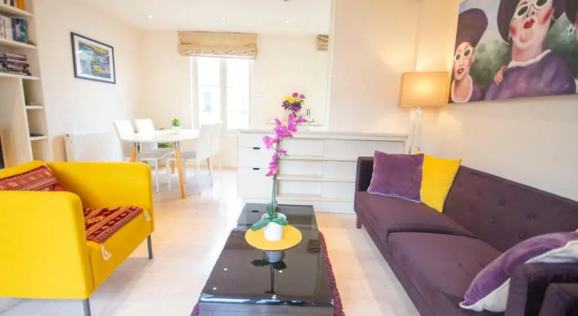 Апартаменты Notting Hill 2-Bedroom Maisonette with Terrace Close to Portobello rd