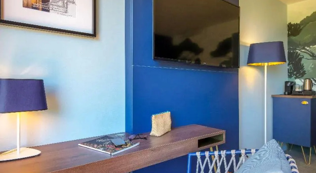 Двухместный номер Superior с балконом Mercure Marseille Centre Bompard La Corniche