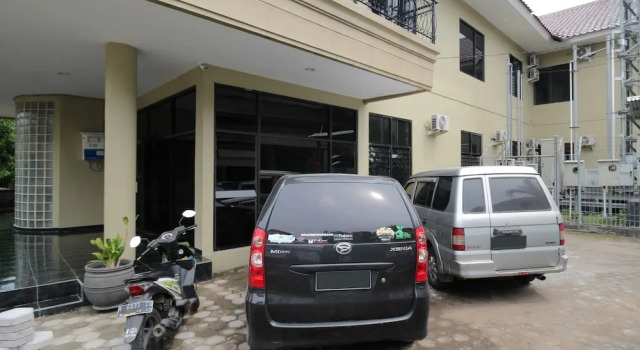 Airy Eco Syariah Semarang Barat Abdul Rahman Saleh 89A, Book Hotel Hotels in Semarang with Parking, near Ereveld Kalibanteng, Parking