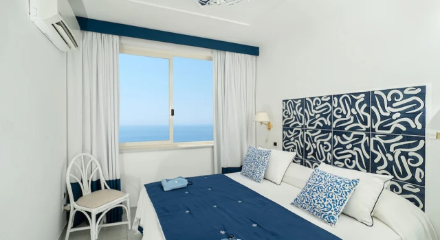 Panoramic Villa Begonia Positano, Забронировать Вилла Отели Позитано 4 звезды, рядом с Church of Santa Maria Assunta, 4*