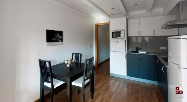 Апартаменты c 1 комнатой с балконом и с красивым видом из окна Apartaments Girona Centre