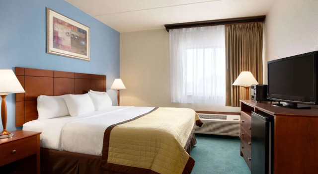 Baymont Inn & Suites Fargo, Забронировать Отель Отели Фарго с бассейном, рядом с Roger Maris Museum, Бассейн