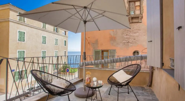 U Palazzu Ghejenuvese, Varaa Huoneisto Bastia 
