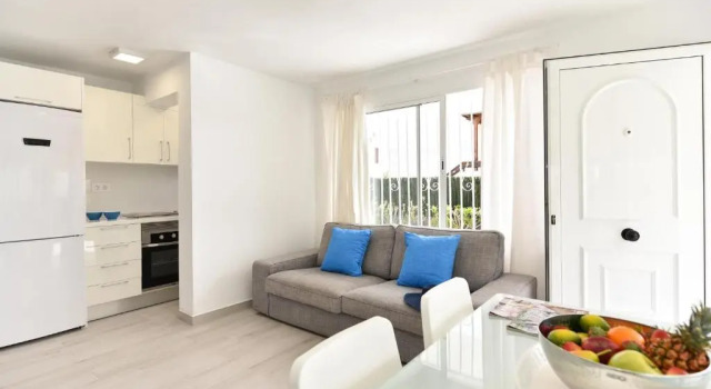 Beach House with private pool in San Agustín ET2