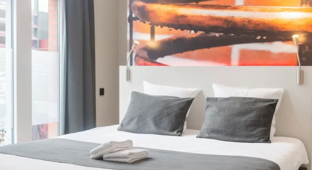 Двухместный номер Deluxe с балконом Hotel Het Menneke