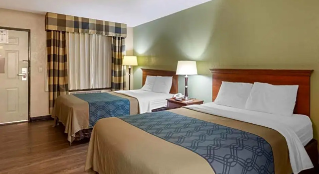 Семейный номер Standard Econo Lodge Belton - Kansas City South