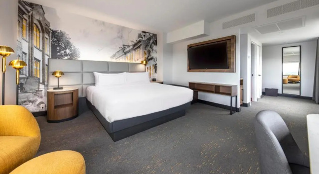 Двухместный номер Deluxe Corner с видом на реку Hilton Quebec