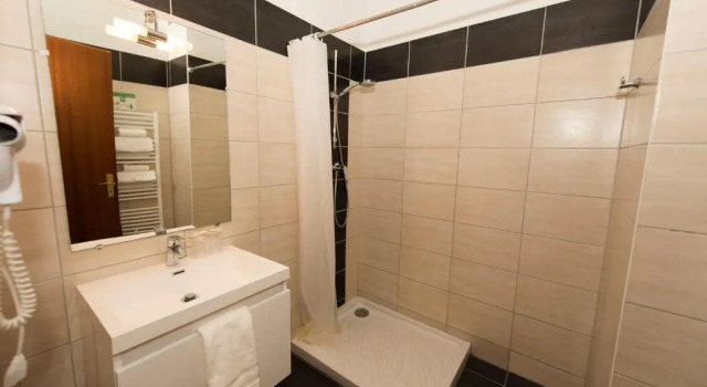 Одноместный номер Standard с балконом Alexain Hotel Restaurant & Wellness - Colmar Ouest