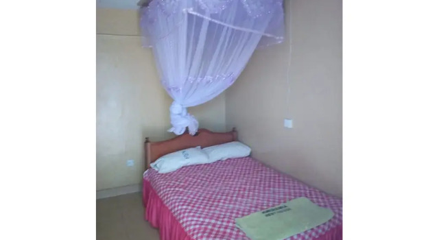 Kwiremia Hotel